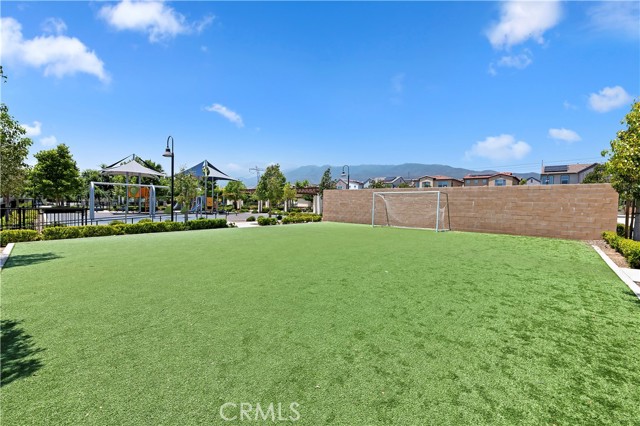 5680 Kate Way, Fontana CA: https://media.crmls.org/medias/ddc85faf-98bb-4a85-a18c-30743e3aea2a.jpg