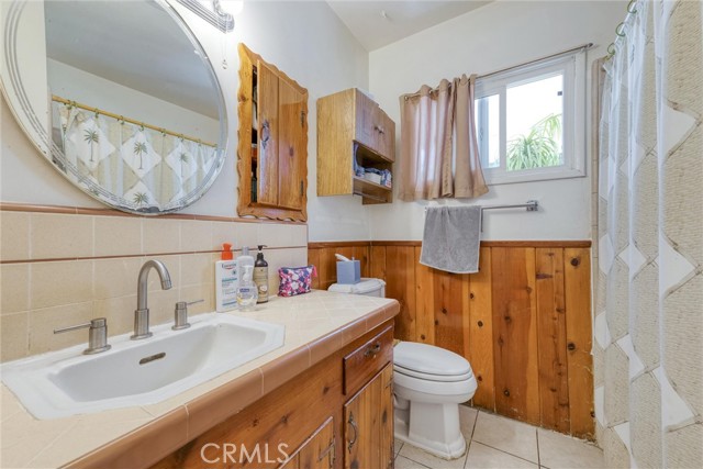 6232 Riverton Avenue, North Hollywood CA: https://media.crmls.org/medias/ddc8e462-5985-4a62-90ad-6027a47ead36.jpg