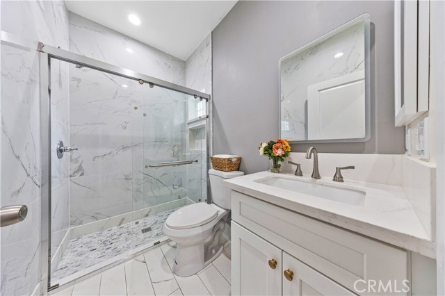 Detail Gallery Image 13 of 31 For 5421 Ave Loma, Temple City,  CA 91780 - 4 Beds | 3 Baths