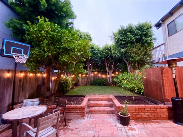 2120 Prospect Avenue, Hermosa Beach, California 90254, 3 Bedrooms Bedrooms, ,2 BathroomsBathrooms,Residential,Sold,Prospect,SB22188872