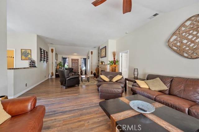 Detail Gallery Image 10 of 32 For 935 Running Stag Way, Paso Robles,  CA 93446 - 3 Beds | 2 Baths