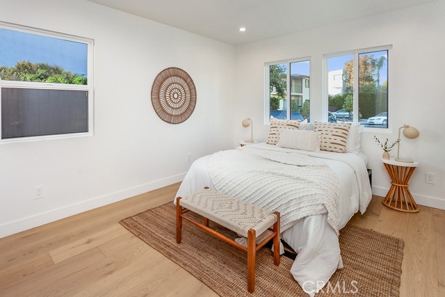 Detail Gallery Image 11 of 16 For 1000 Indiana Ave, Venice,  CA 90291 - 3 Beds | 2 Baths