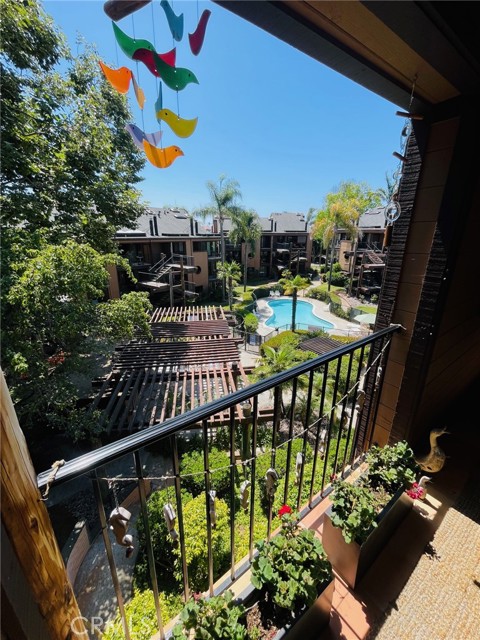 4009 Canario Street, Carlsbad CA: https://media.crmls.org/medias/ddcb872b-fe32-4b6c-90c2-5216b9ac4d6e.jpg