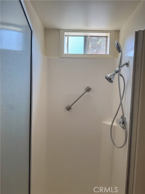 3300 Via Carrizo, Laguna Woods CA: https://media.crmls.org/medias/ddcc18a9-335f-4ae0-bd68-5c0ab2a00905.jpg