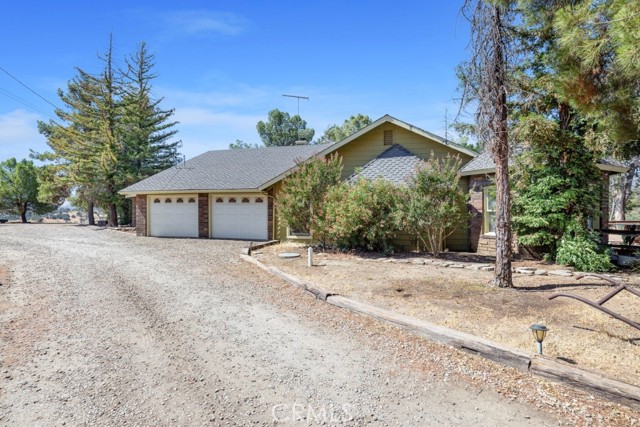 Detail Gallery Image 14 of 71 For 39330 W Hwy 198, Coalinga,  CA 93210 - 4 Beds | 3 Baths