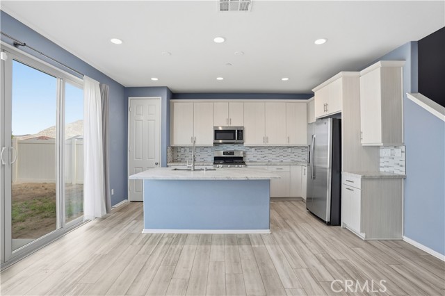 Detail Gallery Image 21 of 44 For 574 Feeder, Hemet,  CA 92543 - 4 Beds | 2/1 Baths