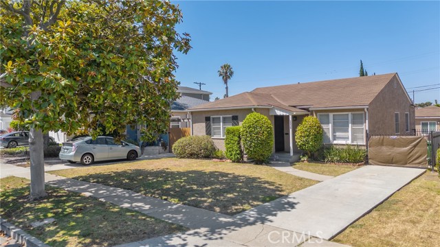 2939 Kelton Avenue, Los Angeles CA: https://media.crmls.org/medias/ddcdfe57-189b-4b9e-8aa2-cea8ec5913a7.jpg
