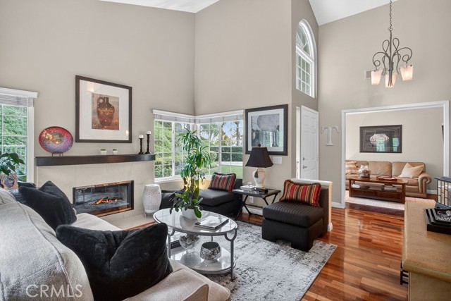 Detail Gallery Image 13 of 30 For 847 S Amber Ln, Anaheim Hills,  CA 92807 - 3 Beds | 3 Baths