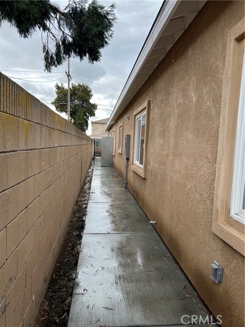 8807 S Hoover, Los Angeles CA: https://media.crmls.org/medias/ddcedfd9-3ecb-40bf-ac80-75e6a8ef5e87.jpg