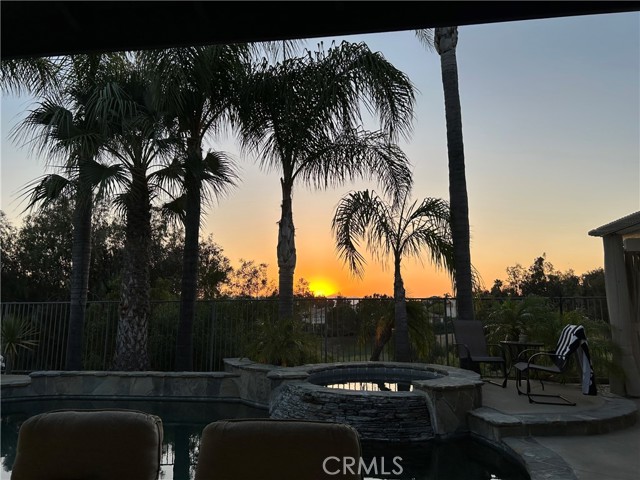 Detail Gallery Image 2 of 33 For 31458 Inverness Ct, Temecula,  CA 92591 - 5 Beds | 3/1 Baths