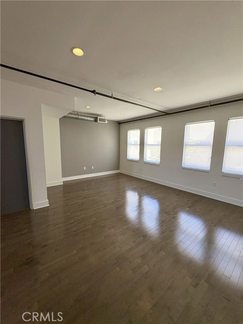 920 E Santa Ana Boulevard, Santa Ana CA: https://media.crmls.org/medias/ddcf5fc9-4b91-4d40-ac0a-7c925d4e9ad5.jpg