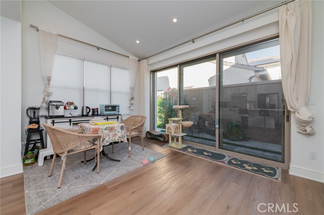 Detail Gallery Image 19 of 34 For 116 Imagination Trl, Irvine,  CA 92620 - 4 Beds | 3/1 Baths