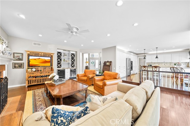 22432 Rosebriar, Mission Viejo CA: https://media.crmls.org/medias/ddd03f7d-4d26-4a80-9e3c-9046b6f8577c.jpg