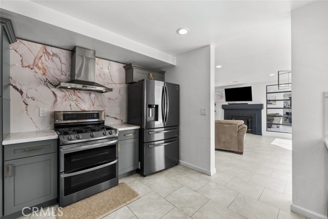 37310 Newbury Place, Palmdale CA: https://media.crmls.org/medias/ddd079fb-3cd9-4342-8a44-bdd55efc1ce5.jpg