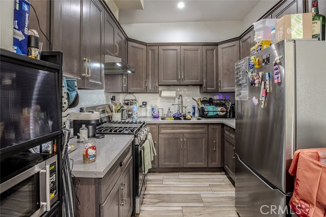 3632 W 59th Street, Los Angeles CA: https://media.crmls.org/medias/ddd0df0f-649c-4e4d-b345-c0b4bf4b15ce.jpg
