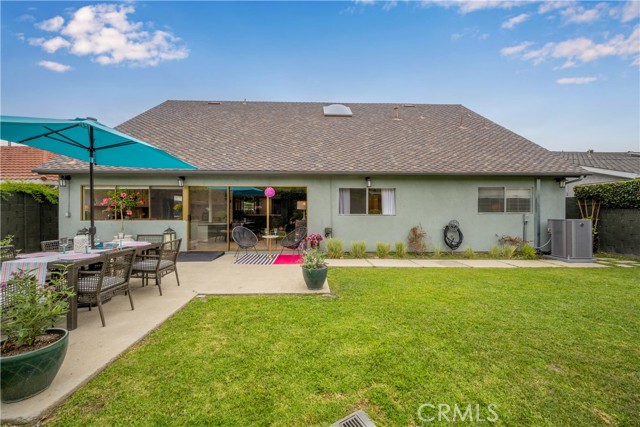 9327 Lexington Street, Cypress CA: https://media.crmls.org/medias/ddd1d5b1-2146-4fdd-a478-61dfcb64e653.jpg