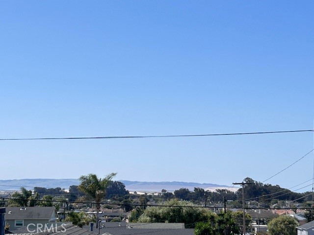 338 N 6th, Grover Beach CA: https://media.crmls.org/medias/ddd2b863-48cc-4de0-8e51-d910f7b46025.jpg
