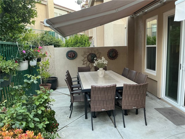 Detail Gallery Image 4 of 44 For 508 Bannister Way #B,  Simi Valley,  CA 93065 - 3 Beds | 2/1 Baths