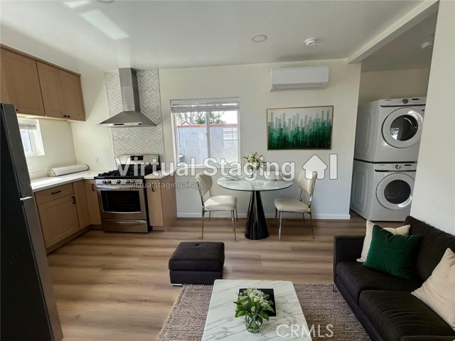 Front Image Thumbnail for CRDW26068510