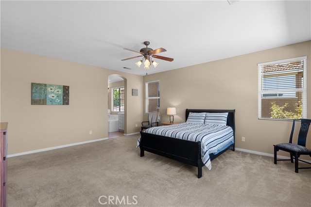 29266 Mission Trail Lane, Valencia CA: https://media.crmls.org/medias/ddd349ad-a55b-45b6-8b6e-8a6e39691768.jpg