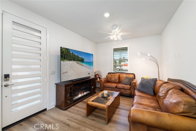 Detail Gallery Image 22 of 56 For 26219 Silver Birch, Menifee,  CA 92584 - 6 Beds | 4/1 Baths