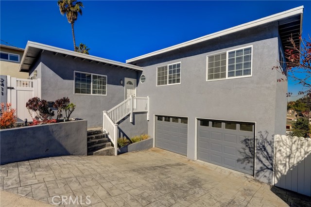 2411 Ripley Avenue, Redondo Beach, California 90278, 3 Bedrooms Bedrooms, ,2 BathroomsBathrooms,Residential,Sold,Ripley,SB22021129