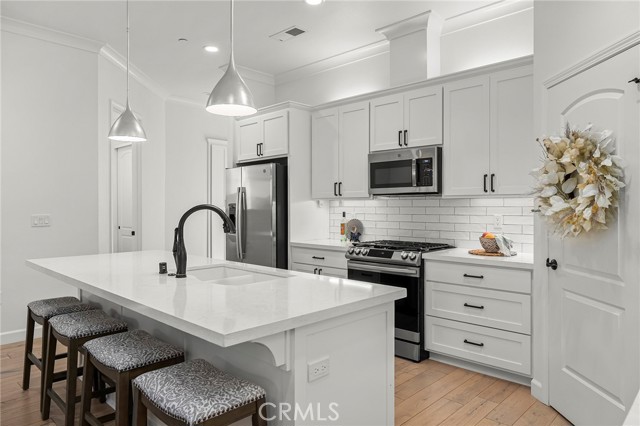 Detail Gallery Image 2 of 47 For 1361 Botticelli, Chico,  CA 95928 - 3 Beds | 2 Baths