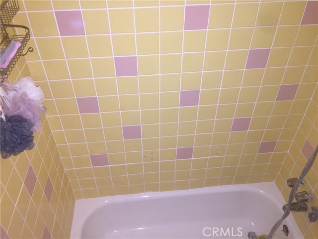 Detail Gallery Image 11 of 22 For 5360 Ithaca, Los Angeles,  CA 90032 - – Beds | – Baths