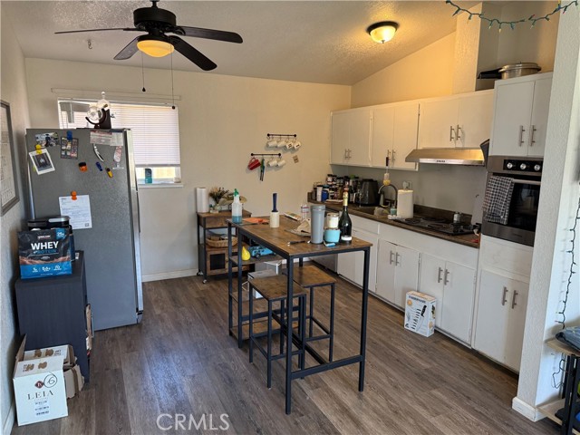 6258 N Glenn Avenue, Fresno CA: https://media.crmls.org/medias/ddd44837-0133-4ab4-a8b4-b63c5b33f0bb.jpg