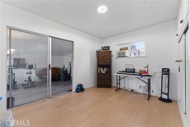 415 Cadbrook Drive, La Puente CA: https://media.crmls.org/medias/ddd45eac-58db-4e3d-91aa-34a2575882ee.jpg