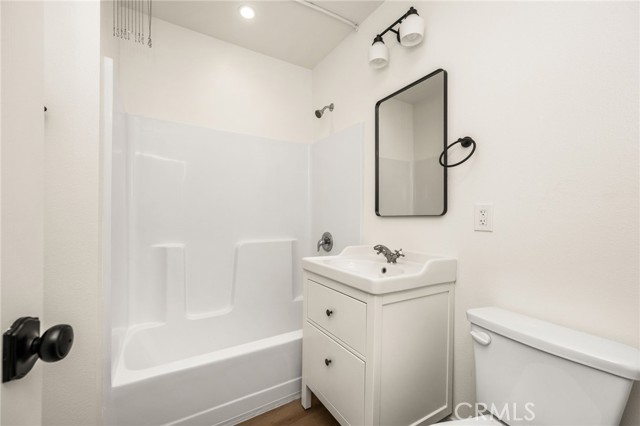 373 Gladys Avenue photo 45