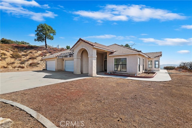 Detail Gallery Image 3 of 50 For 19805 Managua Pl, Murrieta,  CA 92562 - 3 Beds | 2/1 Baths