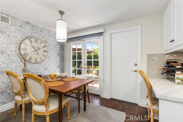 Detail Gallery Image 12 of 57 For 30 Jetty Dr, Corona Del Mar,  CA 92625 - 2 Beds | 2 Baths