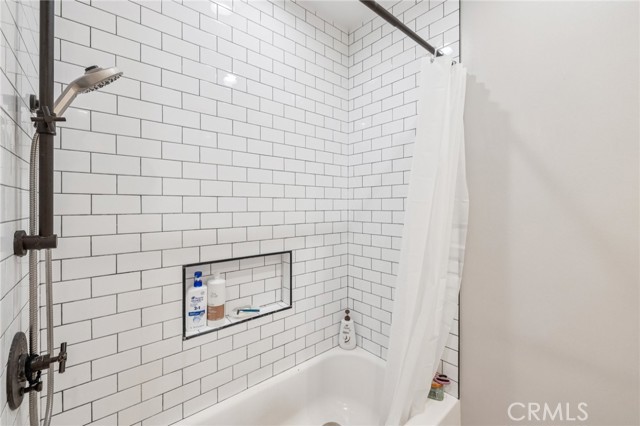 Detail Gallery Image 22 of 27 For 312 N Louise St #210,  Glendale,  CA 91206 - 2 Beds | 2 Baths