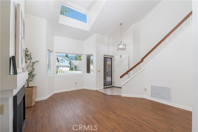 Image 5 of 41 For 12283 Mint Ct