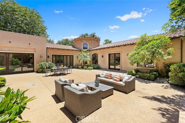 Detail Gallery Image 2 of 40 For 330 W Le Roy Ave, Arcadia,  CA 91007 - 10 Beds | 9 Baths