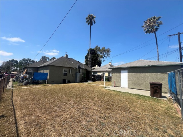 Detail Gallery Image 4 of 4 For 533 W Almond St, Compton,  CA 90220 - – Beds | – Baths