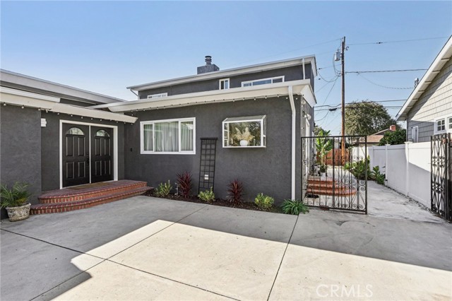 Detail Gallery Image 4 of 45 For 3675 Palo Verde Avenue, Long Beach,  CA 90808 - 5 Beds | 3 Baths