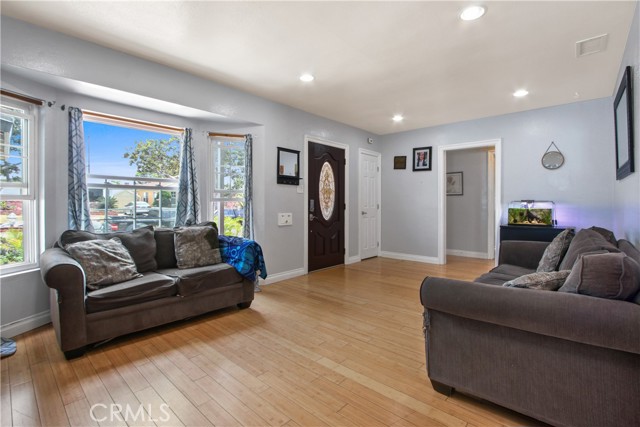 Image 2 for 11143 Ruthelen St, Los Angeles, CA 90047
