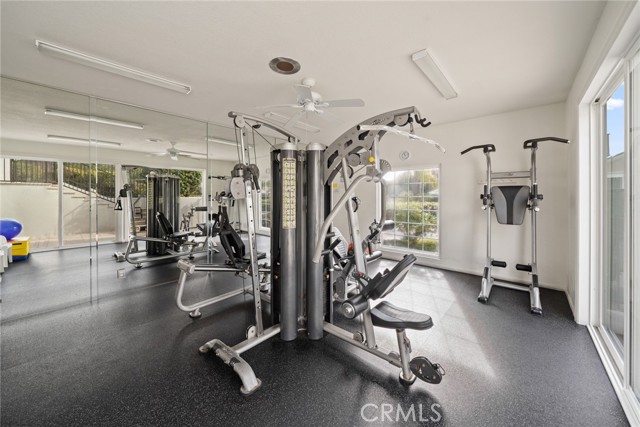 Detail Gallery Image 16 of 19 For 102 Scholz #37,  Newport Beach,  CA 92663 - 1 Beds | 1 Baths