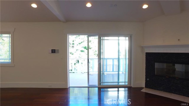 Detail Gallery Image 34 of 75 For 804 N Irena Ave #B,  Redondo Beach,  CA 90277 - 3 Beds | 2/1 Baths