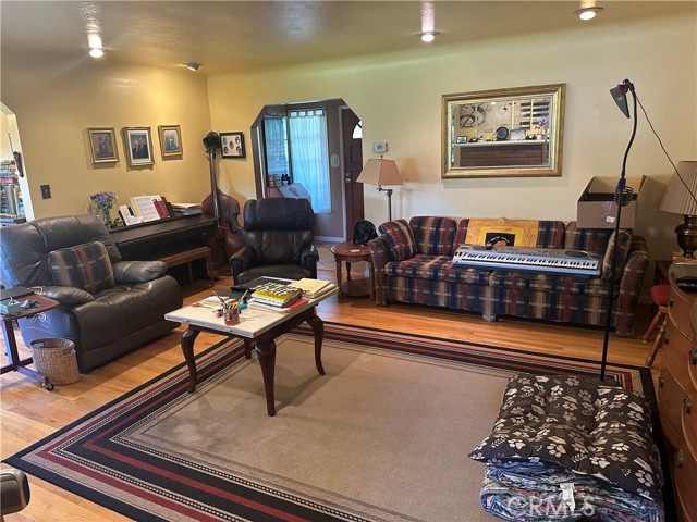 Detail Gallery Image 4 of 23 For 5133 Pal Mal Ave, Temple City,  CA 91780 - 3 Beds | 2 Baths