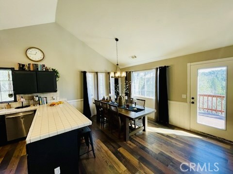 Detail Gallery Image 9 of 14 For 26620 Modoc, Lake Arrowhead,  CA 92352 - 3 Beds | 2/1 Baths
