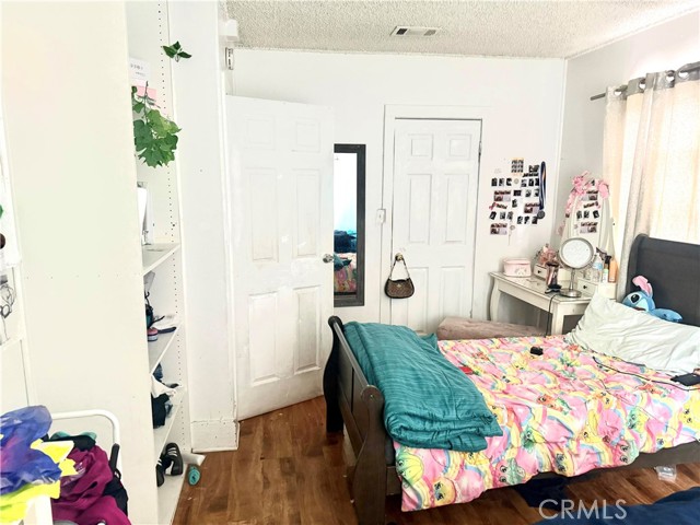 Detail Gallery Image 17 of 20 For 10712 Sherman, Sun Valley,  CA 91352 - 4 Beds | 2 Baths