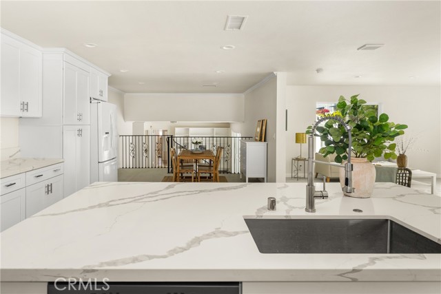 19201 Barrett Lane, North Tustin CA: https://media.crmls.org/medias/dddcb4ea-eb49-4b1e-a9f7-199f0c957a94.jpg