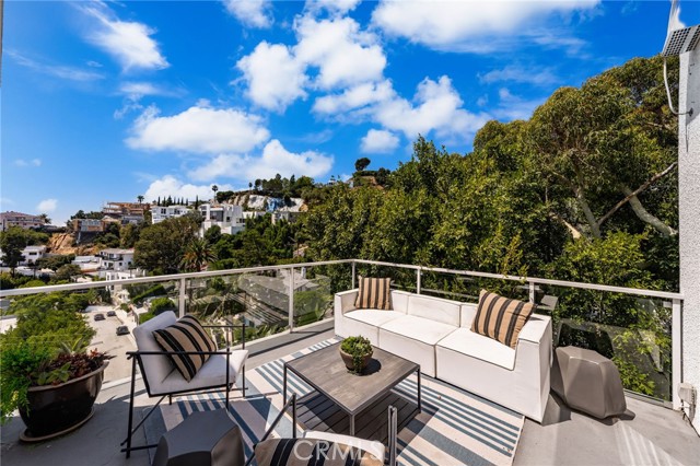 Detail Gallery Image 47 of 57 For 1690 N Crescent Heights Bld, Los Angeles,  CA 90069 - 3 Beds | 4 Baths