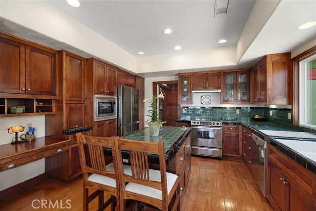 21475 Ridgedale Drive, Lake Mathews CA: https://media.crmls.org/medias/ddde6b33-7453-4df6-8d9e-fa962b2760a3.jpg