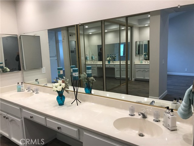Detail Gallery Image 40 of 52 For 951 S Park Rim Cir, Anaheim Hills,  CA 92807 - 3 Beds | 2 Baths