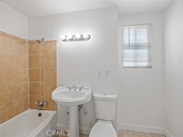 Detail Gallery Image 11 of 21 For 3225 Sunnyslope Rd, Pinon Hills,  CA 92372 - 2 Beds | 1 Baths