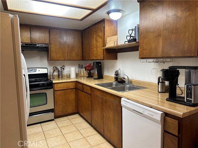 Detail Gallery Image 6 of 19 For 7478 Santa Ysabel Unit E, Atascadero,  CA 93422 - 2 Beds | 1 Baths